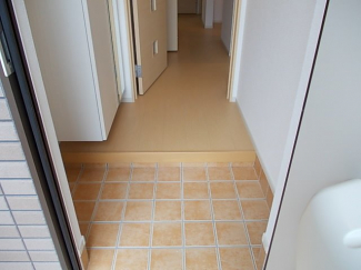 シンプルで使いやすい玄関です