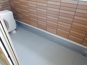 外からの目が気にならないバルコニーで洗濯物が干せます