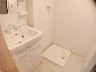 コンパクトで使いやすい洗面所