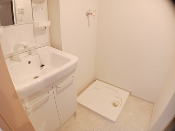 コンパクトで使いやすい洗面所