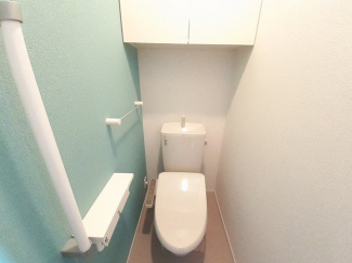 ゆったりとした空間のトイレです