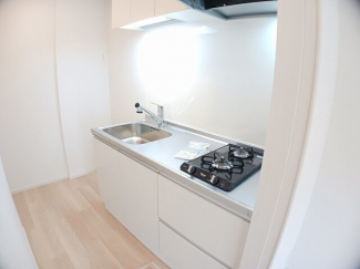コンパクトなキッチンで掃除もラクラク