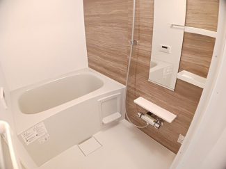 落ち着いた空間のお風呂です