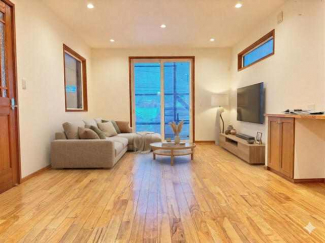 対面キッチンなのでＬＤＫ全体が見渡せて、家事をしながら家族と