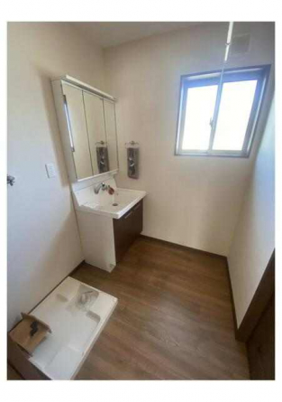 松山市星岡１丁目の中古一戸建ての画像