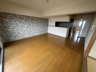 松山市余戸南３丁目の中古マンションの画像