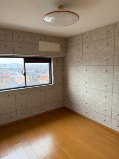 松山市余戸南３丁目の中古マンションの画像