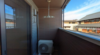 【バルコニー】