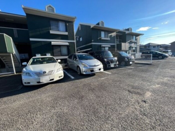 【駐車場】