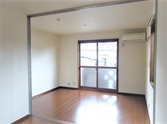 【居間・リビング】