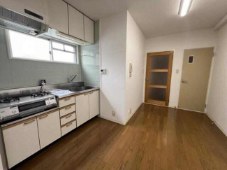 丸太ハイツの画像