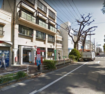 神戸上筒井郵便局まで158m