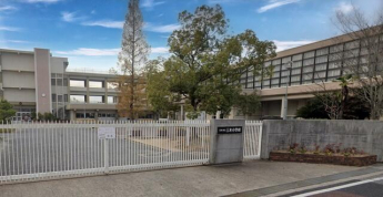 三木市立三木小学校まで866m