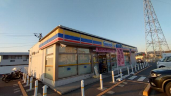 ミニストップ四国中央妻鳥町店まで714m
