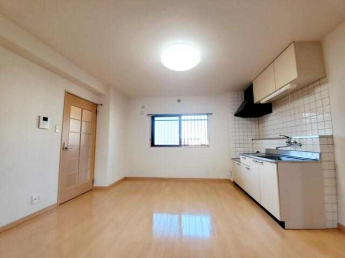 アルファ中曽根の画像