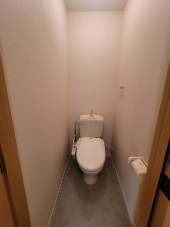 シャワートイレ(無償貸与)があります