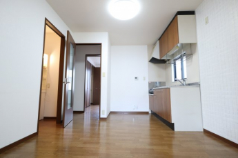 マルナカ土居田店 1326m