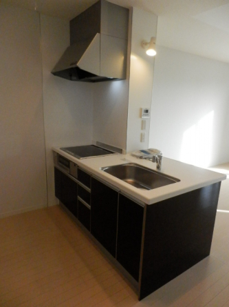 対面式カウンターキッチン！カウンターが広くて使いやすいです