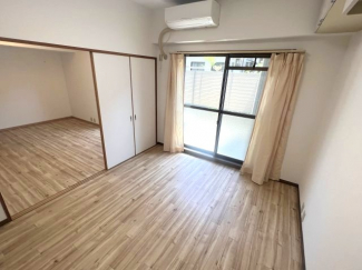 【居間・リビング】