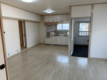 【居間・リビング】