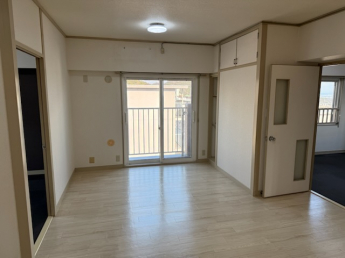 【居間・リビング】