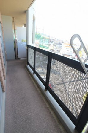 【バルコニー】
