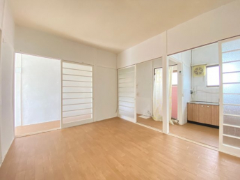 【居間・リビング】