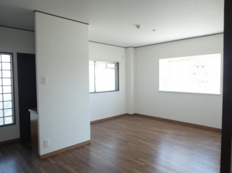 ドゥ・ホーム魚住