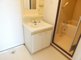 ドゥ・ホーム魚住