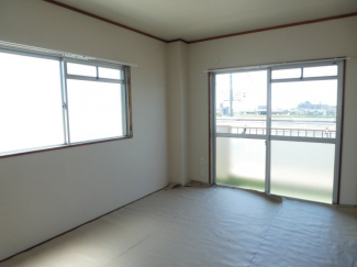 ドゥ・ホーム魚住