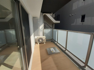 【バルコニー】