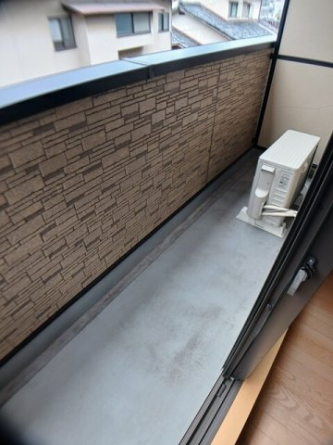 【バルコニー】