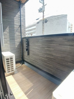 【バルコニー】