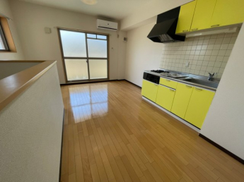 【居間・リビング】