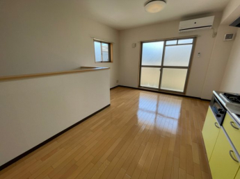 【居間・リビング】