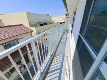 【バルコニー】