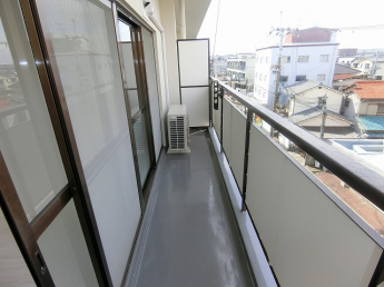 【バルコニー】