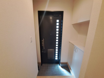 【玄関】