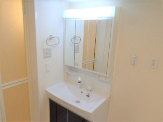 洗髪洗面化粧台