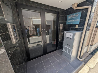 【エントランス】