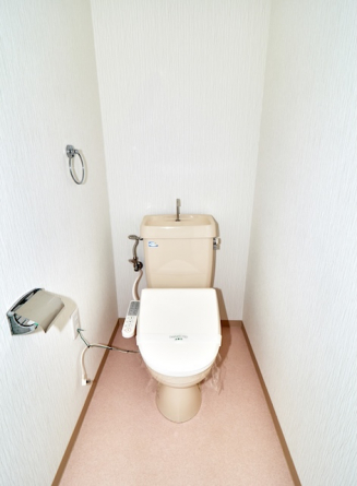 温水洗浄便座は残置物です