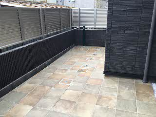 【バルコニー】