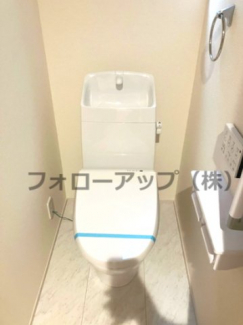 ゆったりとした空間のトイレです