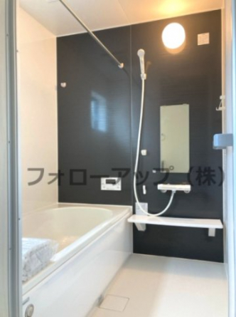 コンパクトで使いやすいお風呂です