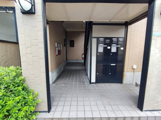 【エントランス】