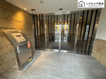 エントランスになります。