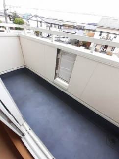 【バルコニー】