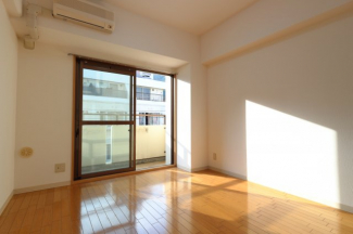 エアコン付いてます。