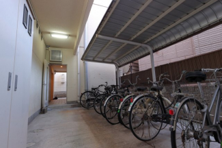 棟内駐輪場