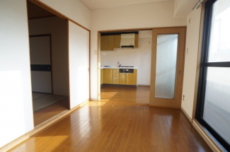 【居間・リビング】